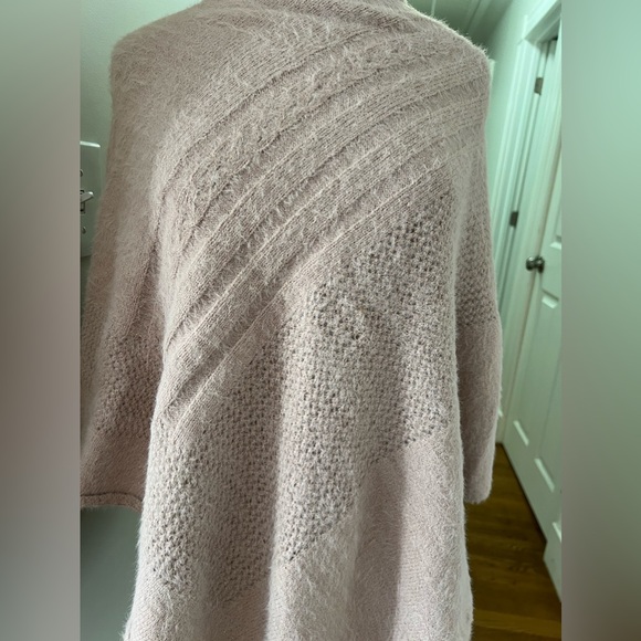 Mia & Tess Fuzzy Shimmering Turtleneck Rose Color Poncho - Picture 9 of 14